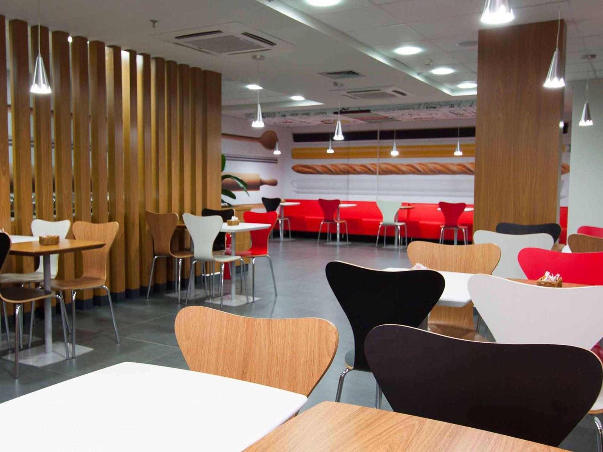 Ibis Cascavel Hotel Exterior photo