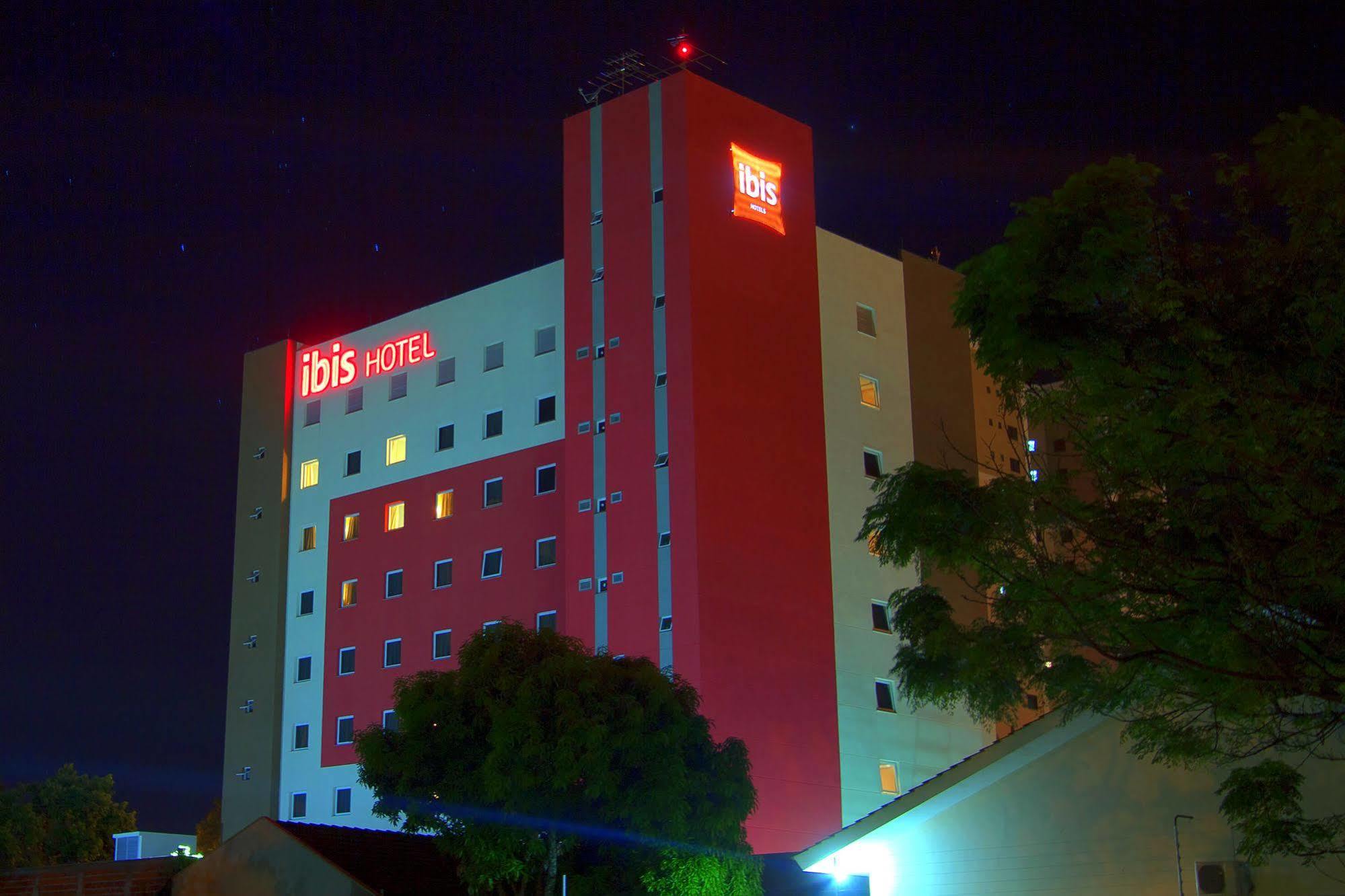 Ibis Cascavel Hotel Exterior photo